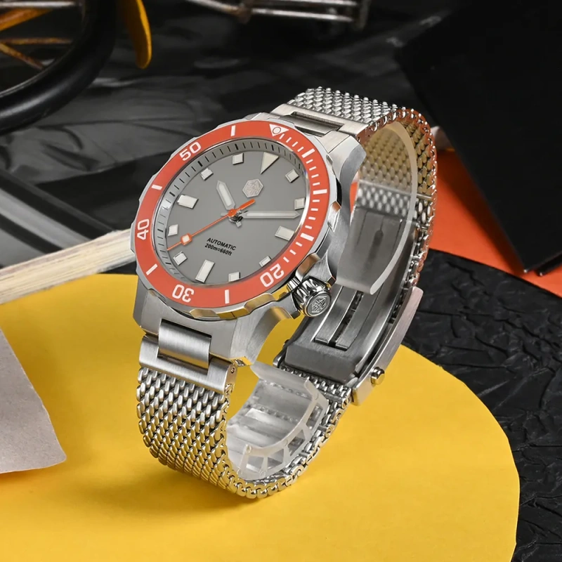 San Martin Original Design Divers Watch Milanese Bracelet SN085G-B