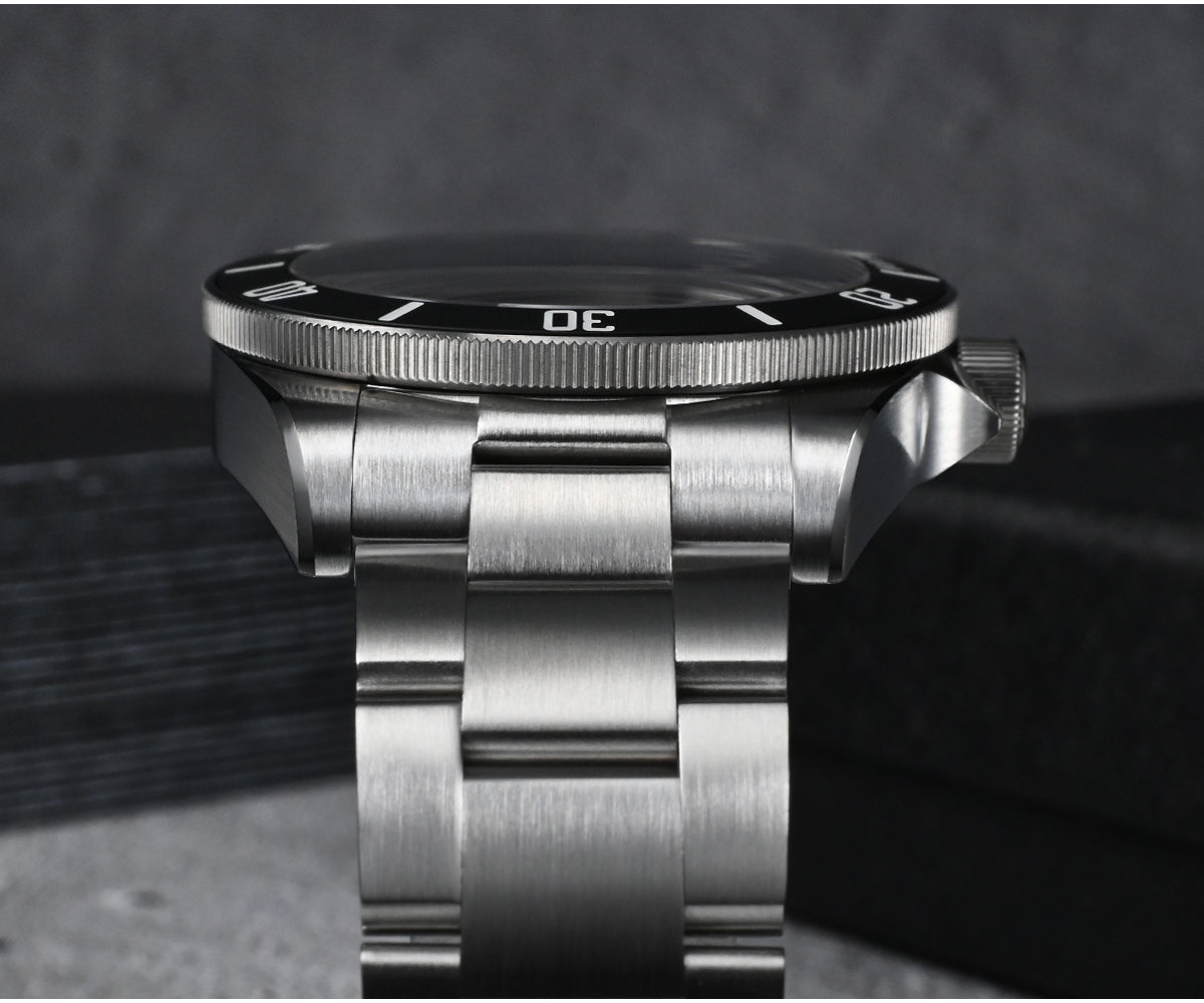 Watchdives x San Martin Classic 39mm Automatic Dive Watch SN0121G