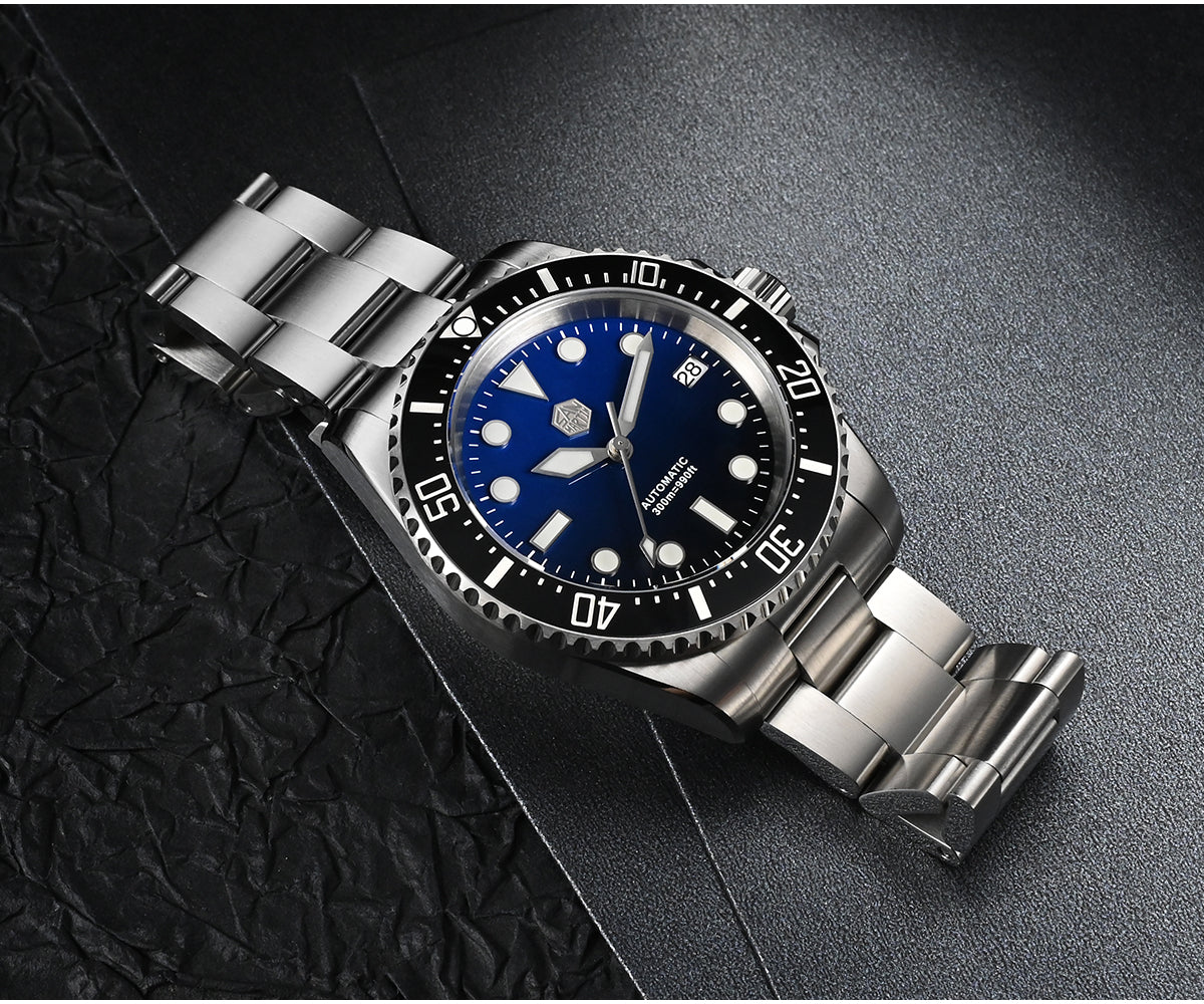 San Martin Stainless Steel Modern Sub Dive Watch SN0111G