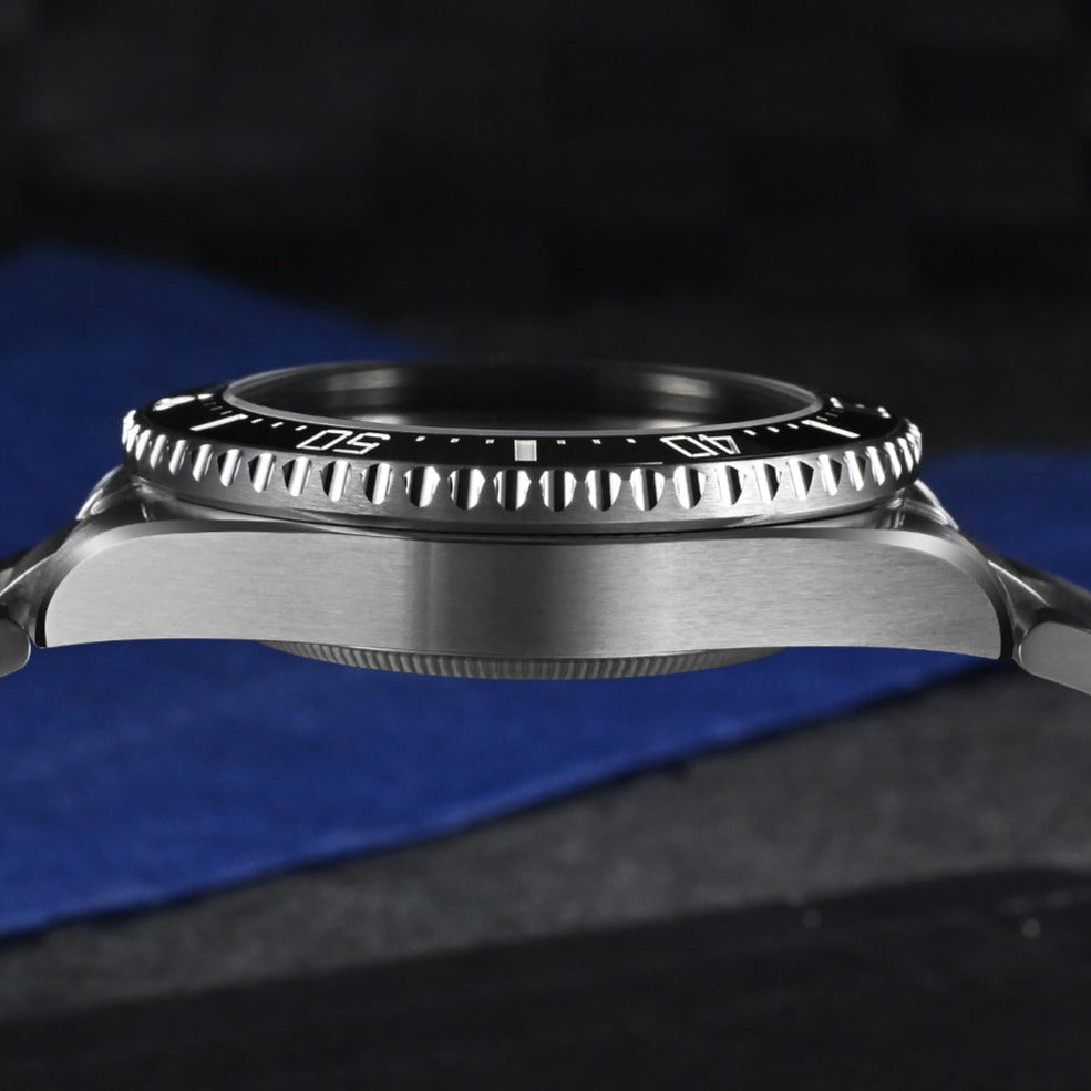 San Martin Stainless Steel Modern Sub Dive Watch SN0111G