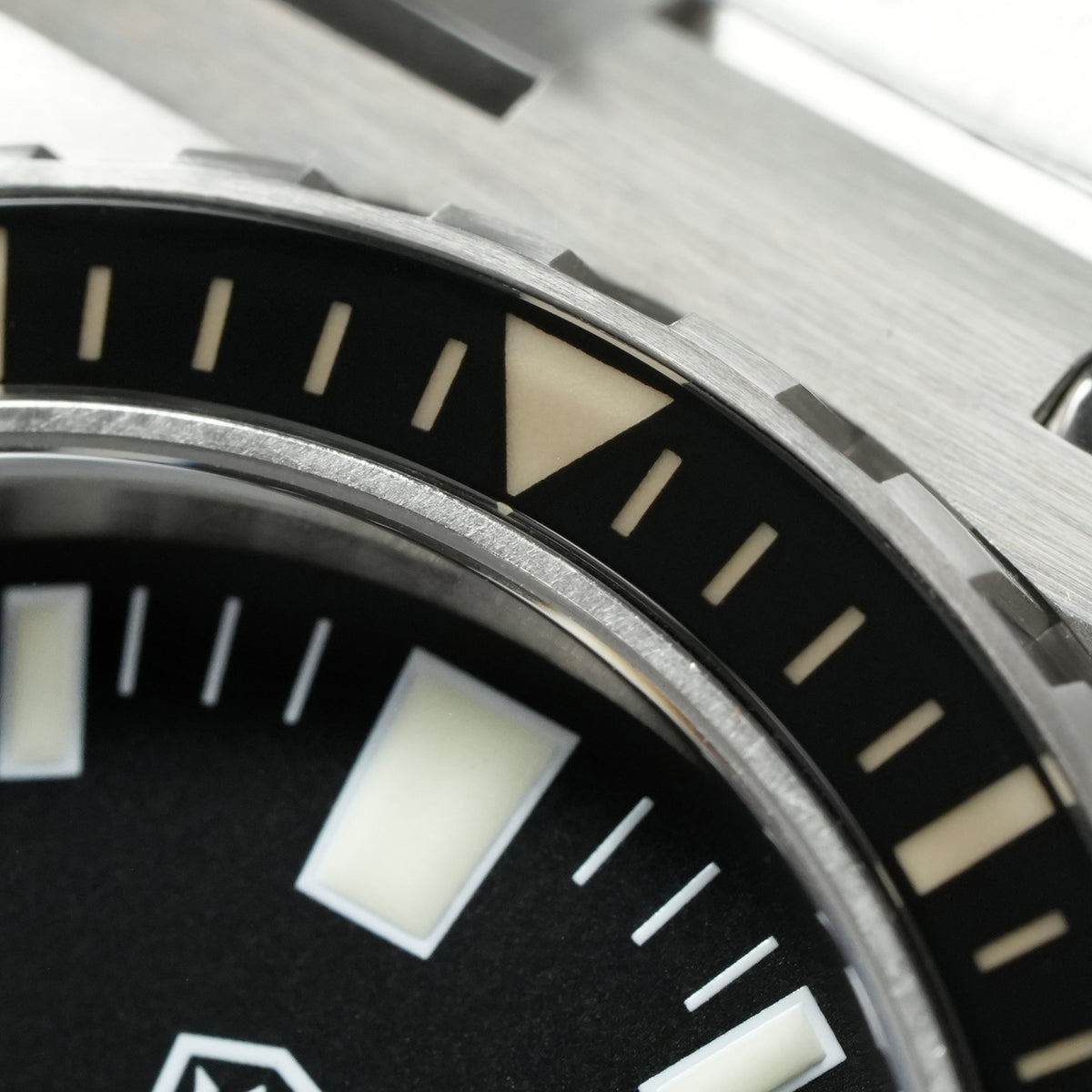 Watchdives Premier WD0017C VH31/Ronda 515 Diver Watch
