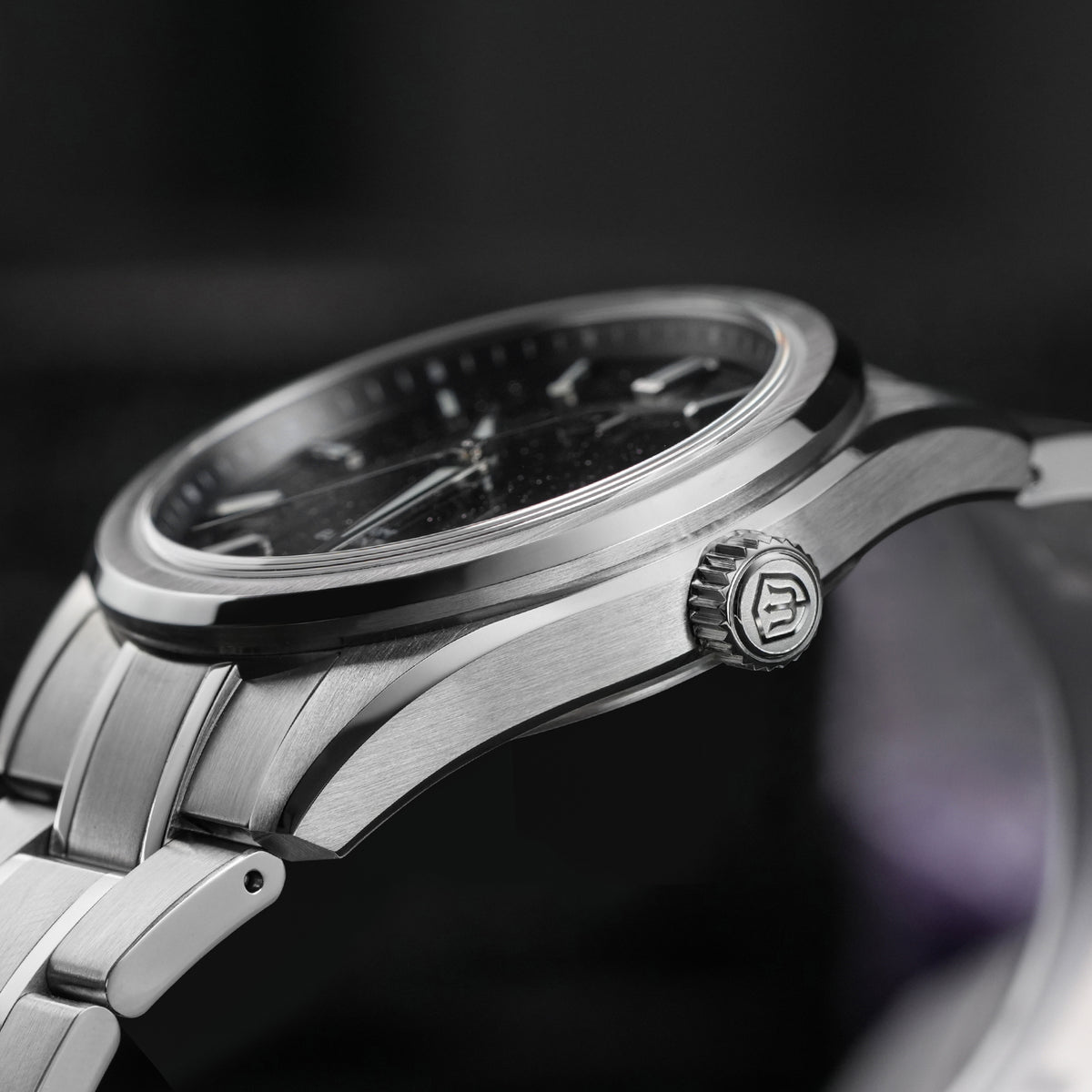 Watchdives WD0022 Elementum 38mm VH31 Quartz Watch