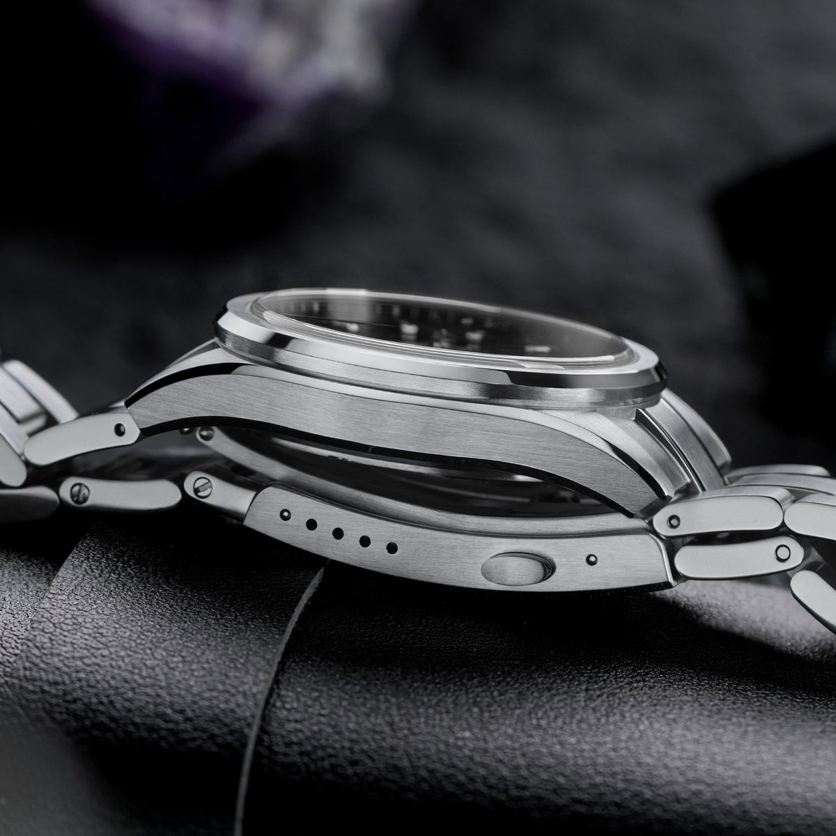 Watchdives WD0022 Elementum 38mm VH31 Quartz Watch