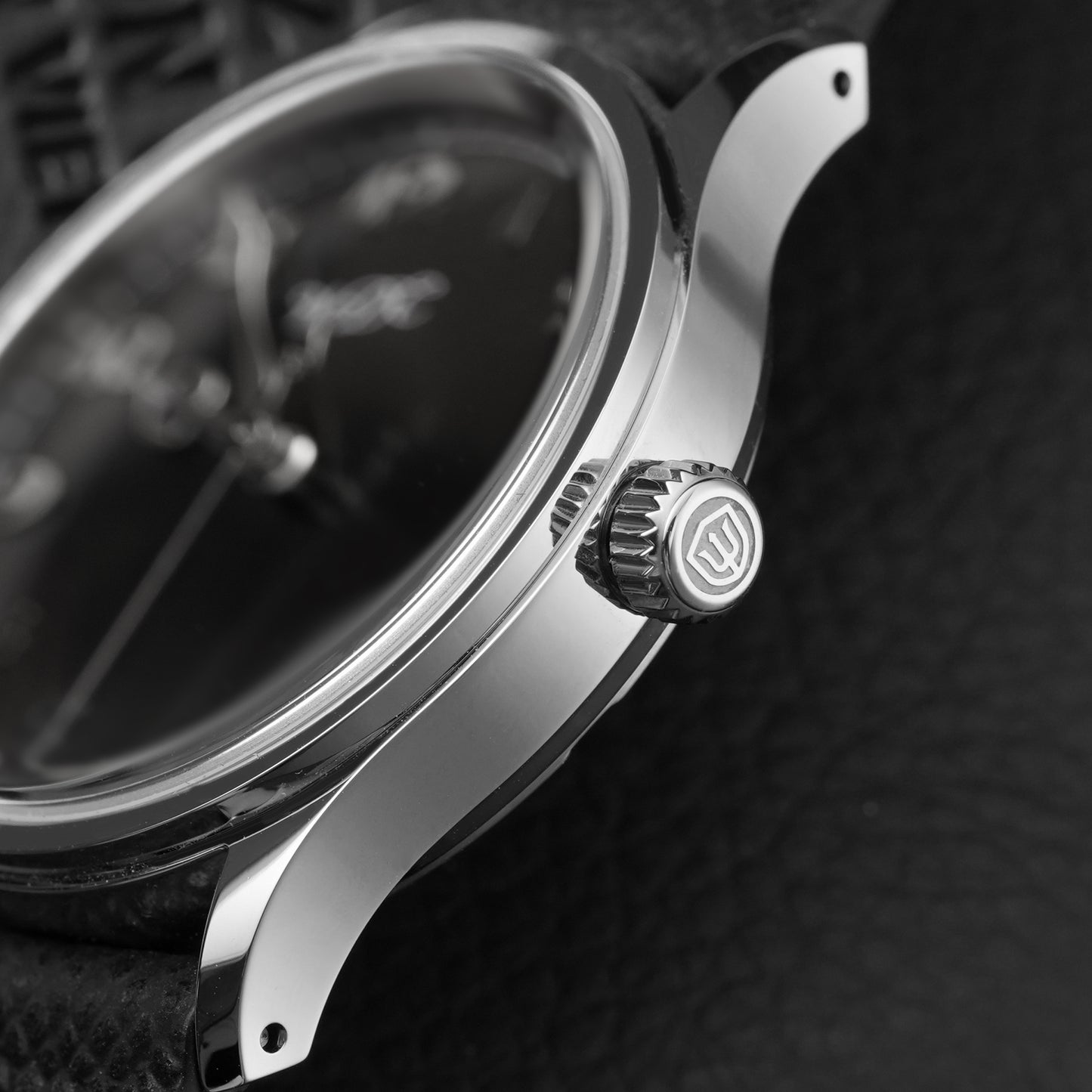 WDC Premier WD2008 36.5mm VH31 Dress Watch