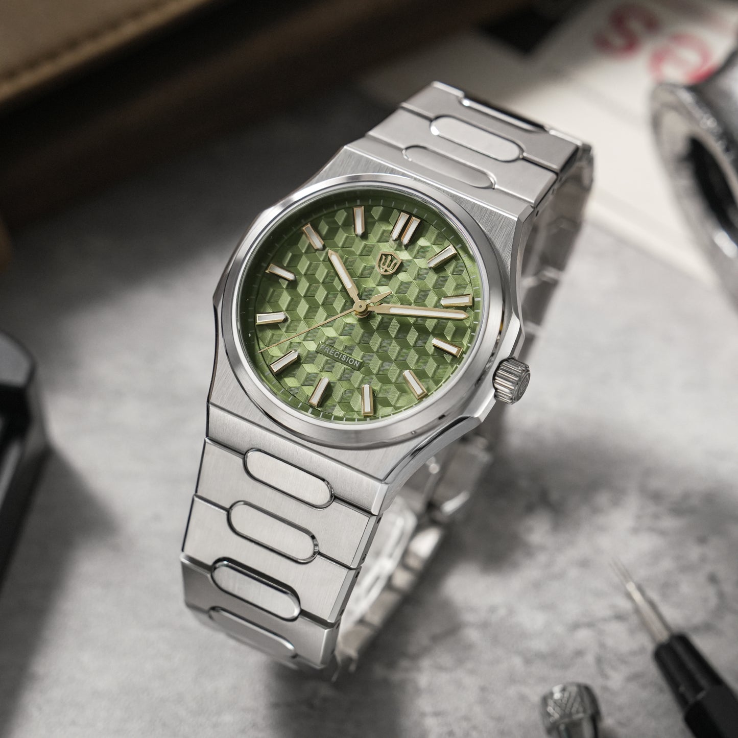 Watchdives Premier WD0016B Square-Block Faceted Dial Original Design