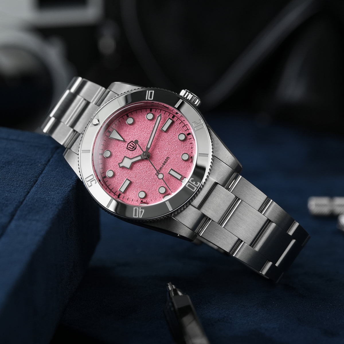 Watchdives WD7922 37mm VH31 Watch