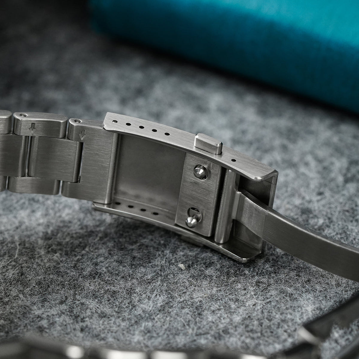 Watchdives WD0526 38.5mm VK63 Chronograph Watch