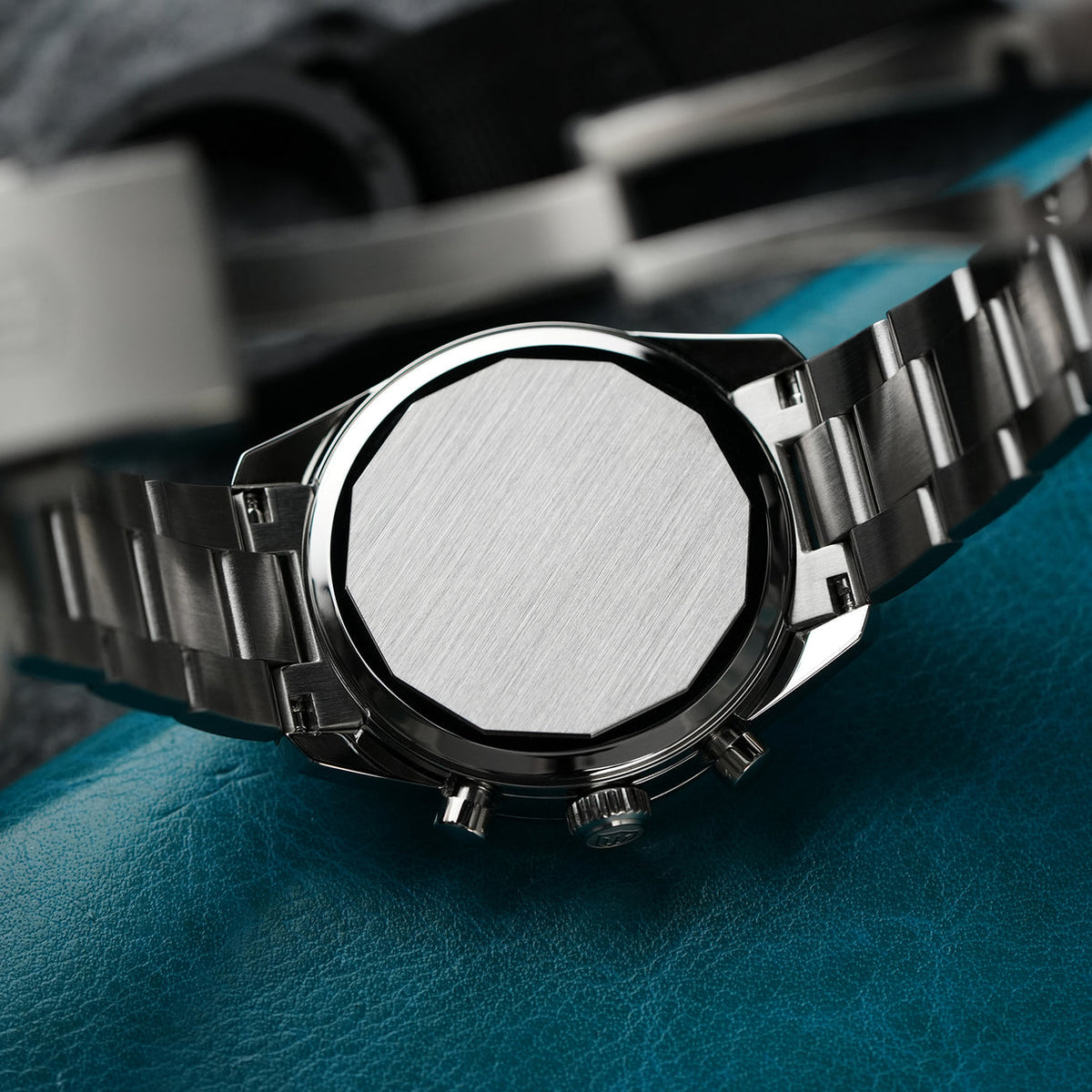 Watchdives WD0526 38.5mm VK63 Chronograph Watch