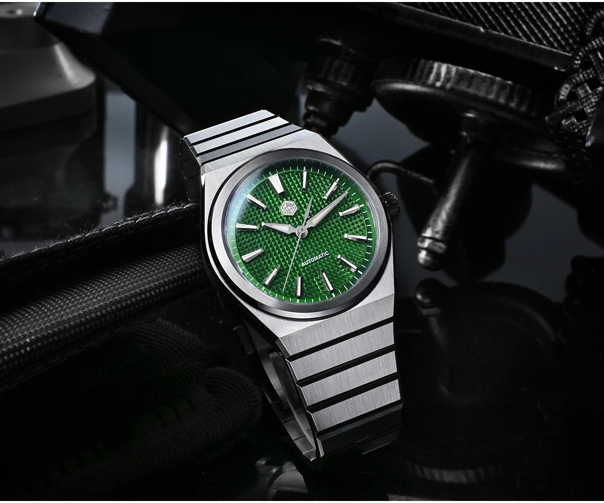 San Martin 39mm Waffle Dial Integrated Bracelet Miyota 90S5 Clear Caseback SN0152