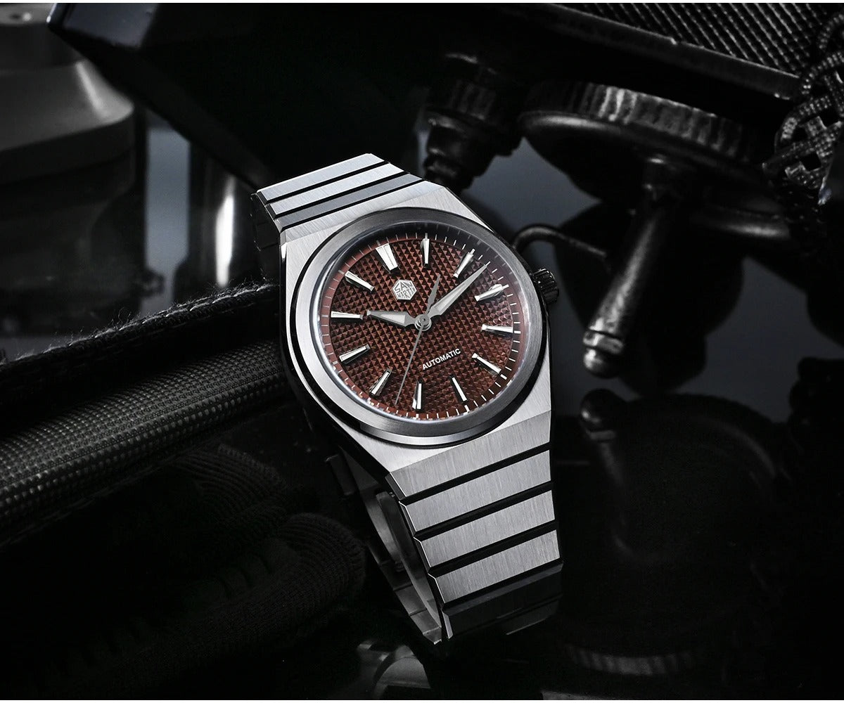 San Martin 39mm Waffle Dial Integrated Bracelet Miyota 90S5 Clear Caseback SN0152
