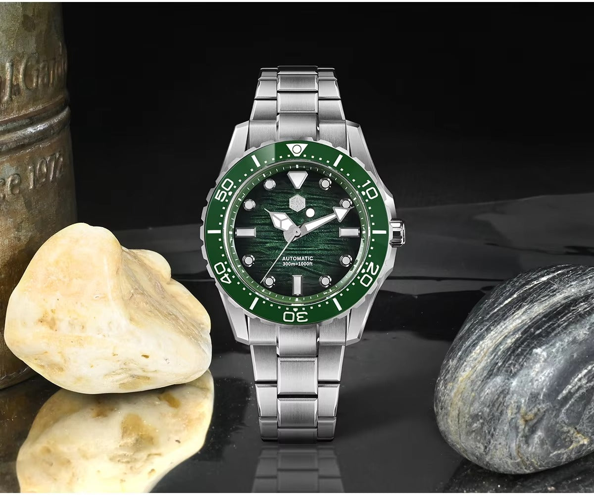 San Martin 40mm Diver 300m Men Watch ST2130 Automatic Mechanical SN0154