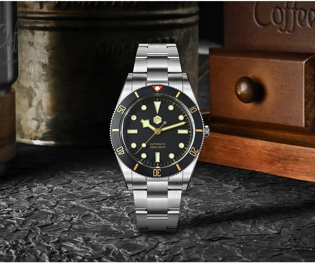 San Martin SN0138G 37mm ST2130 Vintage Diver Watch
