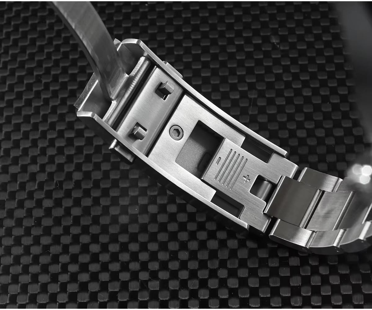 San Martin 40mm Diver 300m Men Watch ST2130 Automatic Mechanical SN0154