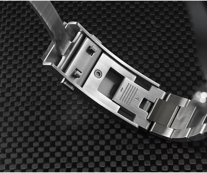 San Martin 40mm Diver 300m Men Watch ST2130 Automatic Mechanical SN0154