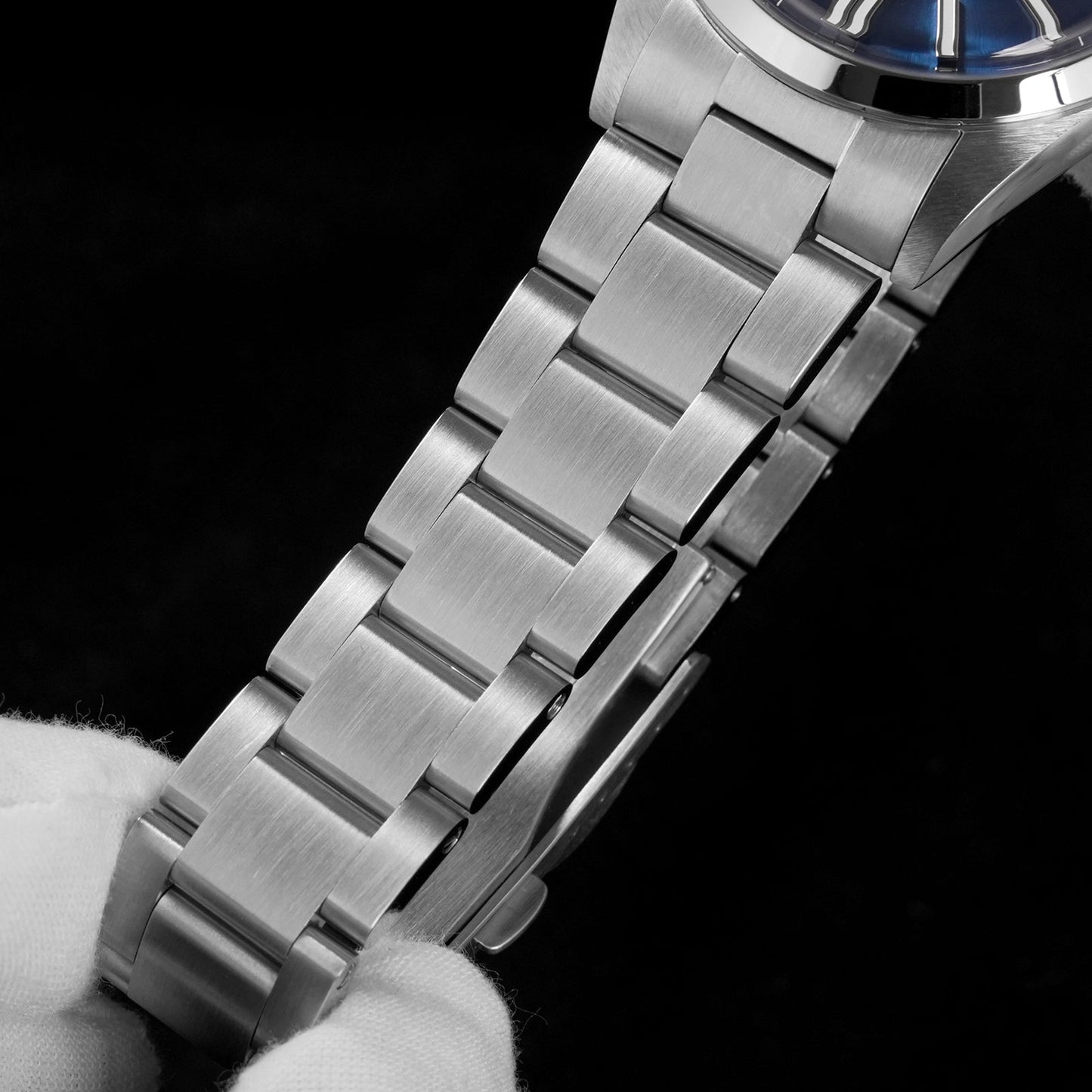 Watchdives WD1016C 37mm Pioneer VH31 Men Watch