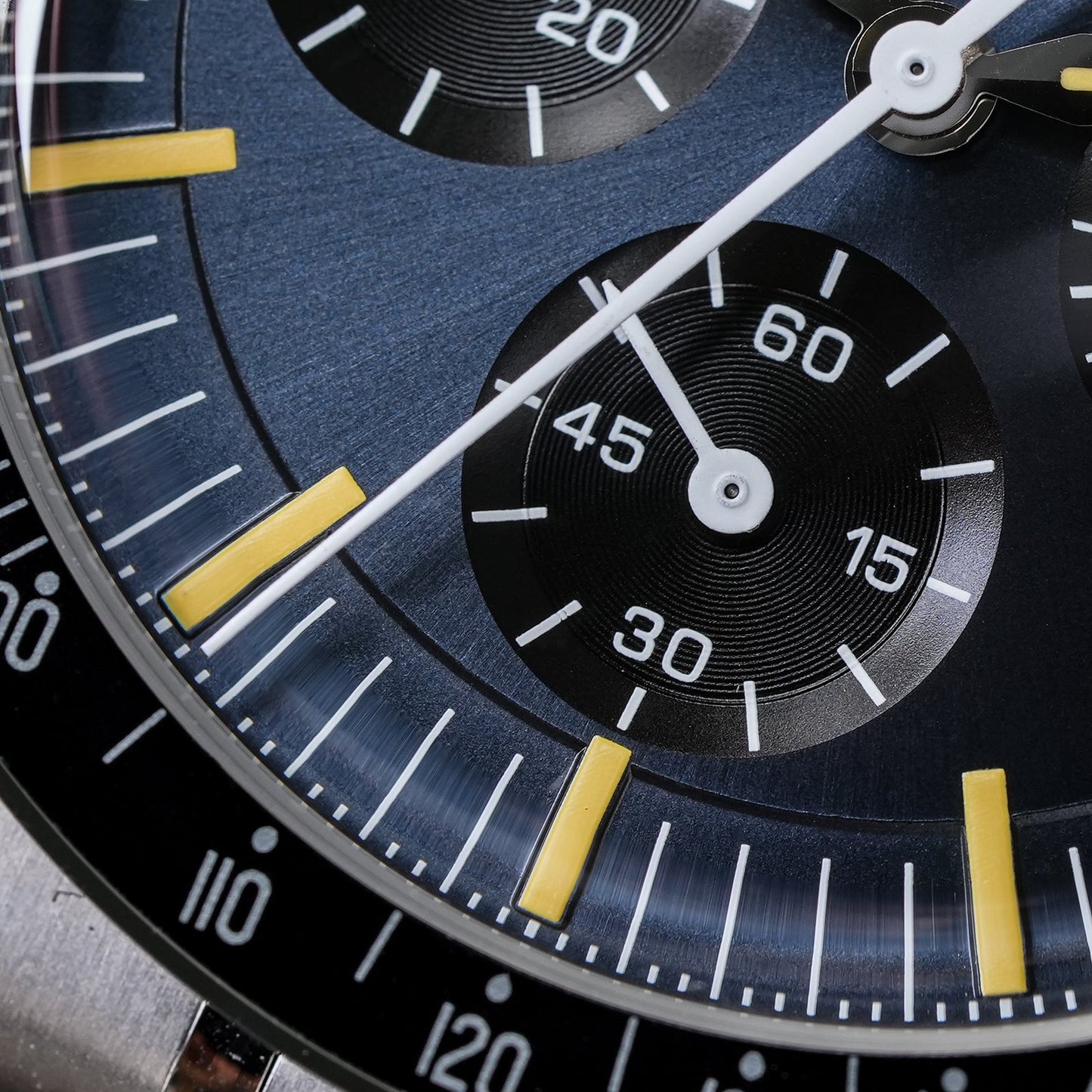Watchdives 39mm VK63 Chronograph Watch WD1863