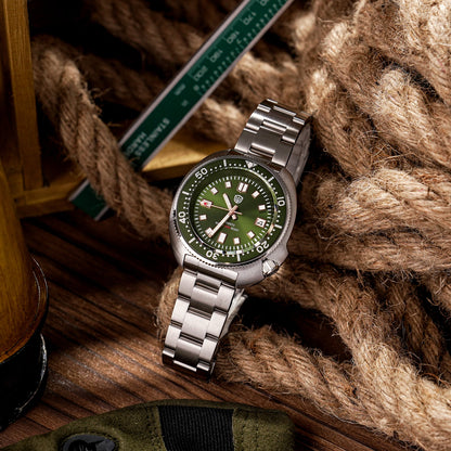 Watchdives WD6105 Captain Willard 6105 Dive Watch Collection